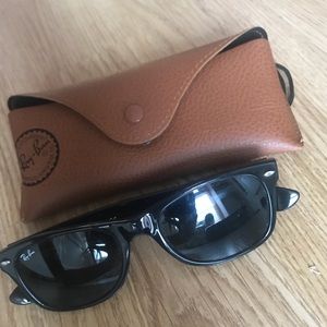 Authentic Ray-ban classic wayfarer sunglasses